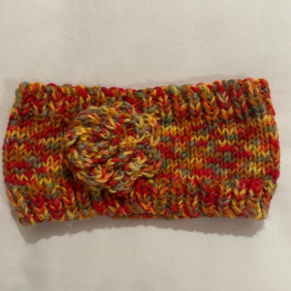 Women’s knit cold weather headband with flower